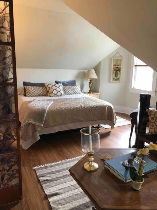 Redefined Alchemy - Bright, Eclectic, Pretty Apt 3E Little Falls Exteriér fotografie